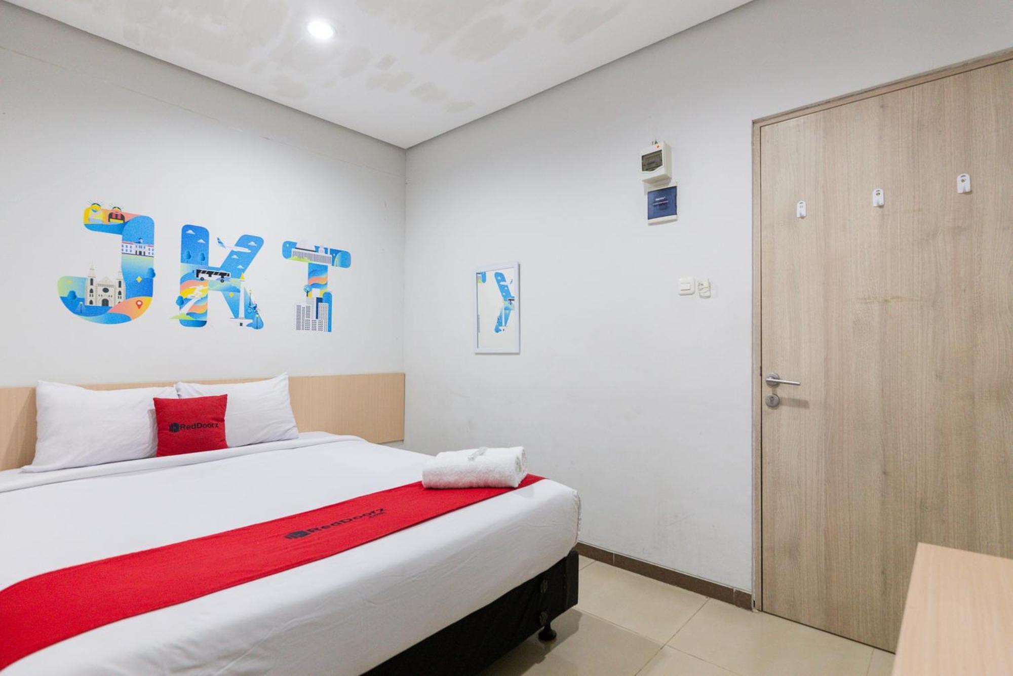 Reddoorz Plus Syariah Near Mall Pondok Indah Jakarta Luaran gambar
